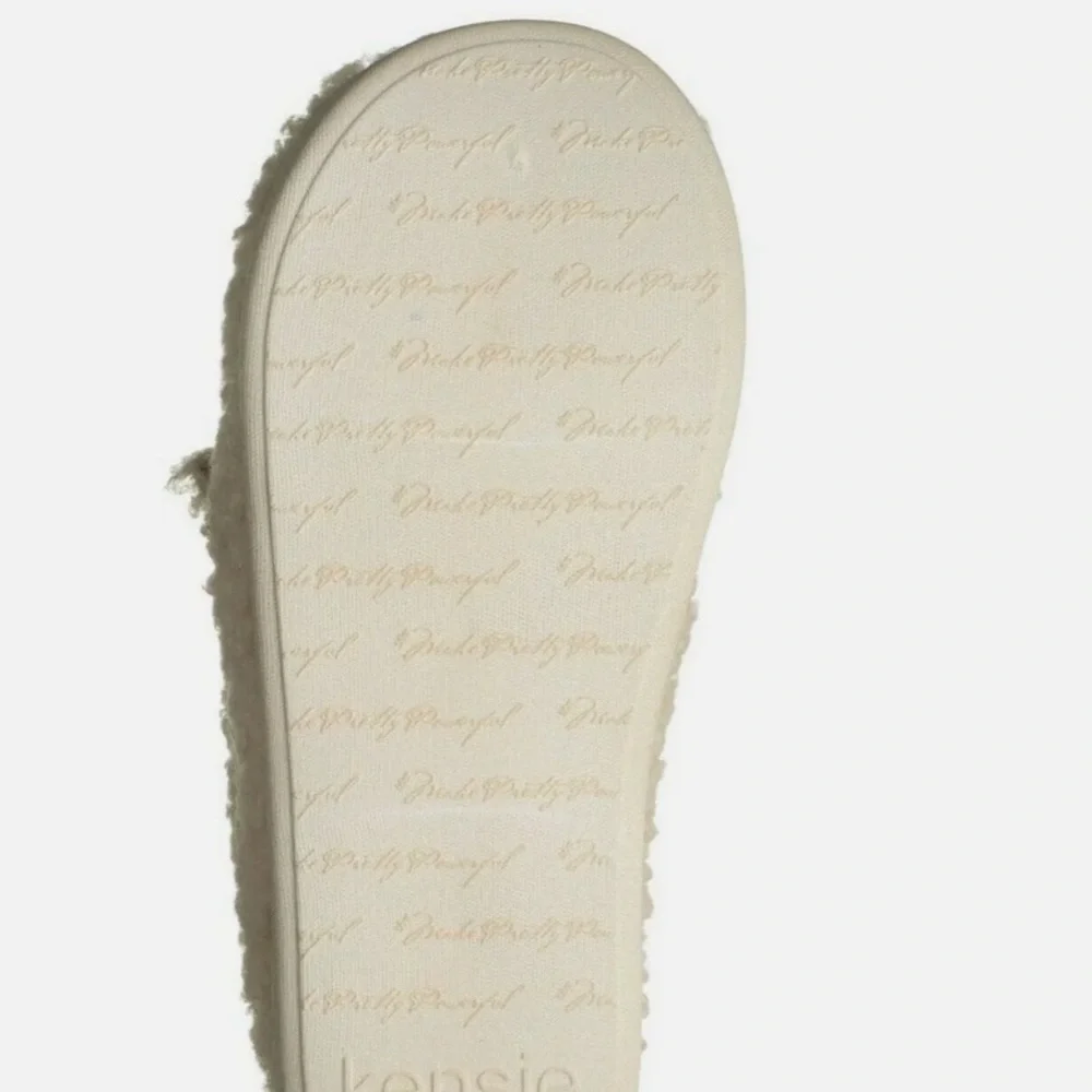 Women's Kensie Faux Shearling Cat Slipper Ivory--Gold  Size: 10-11 New
